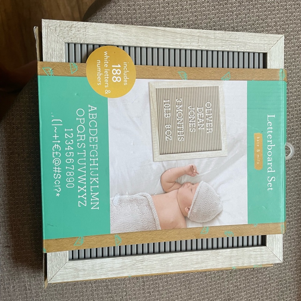 Letterboard Set with Letters and Numbers